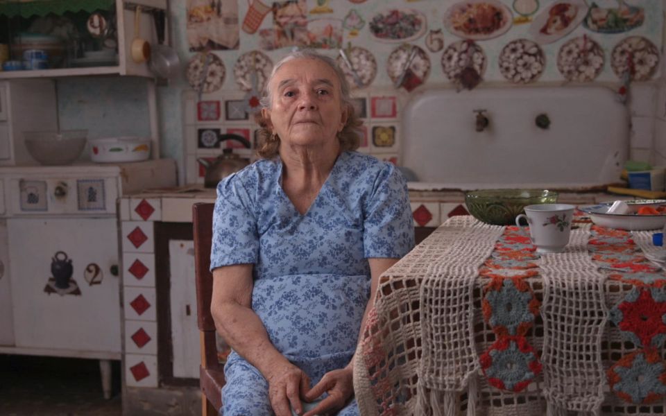 Para su Tranquilidad, haga su Propio Museo - Ganadora del premio al Mejor Largometraje de Centroamérica y El Caribe en el CRFIC10  “Por ser un manifiesto a favor de la dignidad de las mujeres mayores y por su potente delicadeza, sus ritmos y resonancias.”