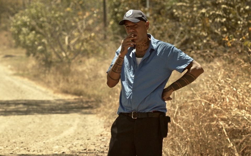 En lo profundo - Ganadora en la categoría Foro de Presentación de Proyectos del CRFIC10  “Por exponer la temática del feminicidio dentro de un contexto de migración, con un género policíaco, poco explorado en Costa Rica que puede capturar a un público amplio.”